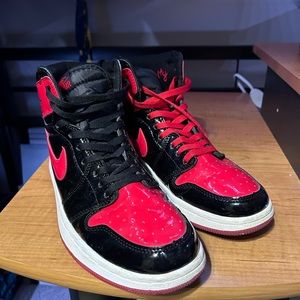 Jordan 1 bred family